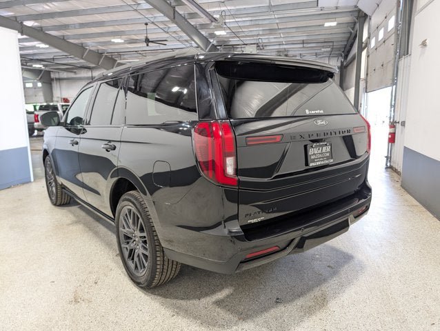 Used 2025 Ford Expedition Platinum w/ Stealth Performance Package AWD/4WD image 5