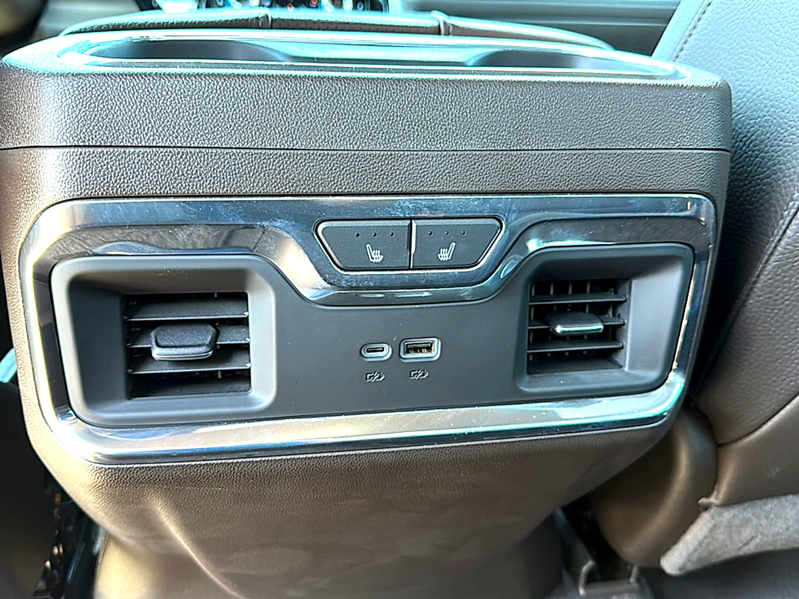 Used 2024 GMC Sierra 1500 Denali w/ Denali Reserve Package AWD/4WD image 21