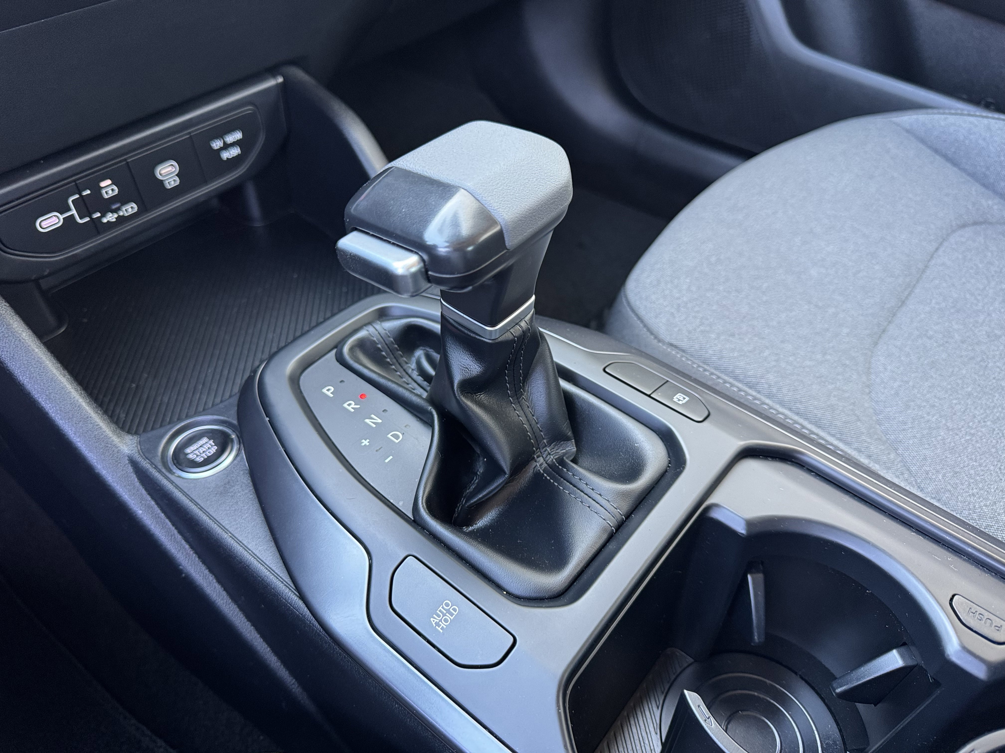 Used 2025 Kia K4 FWD image 29
