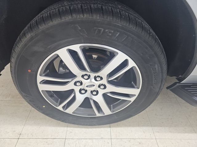 Used 2024 Ford Expedition Limited AWD/4WD image 25