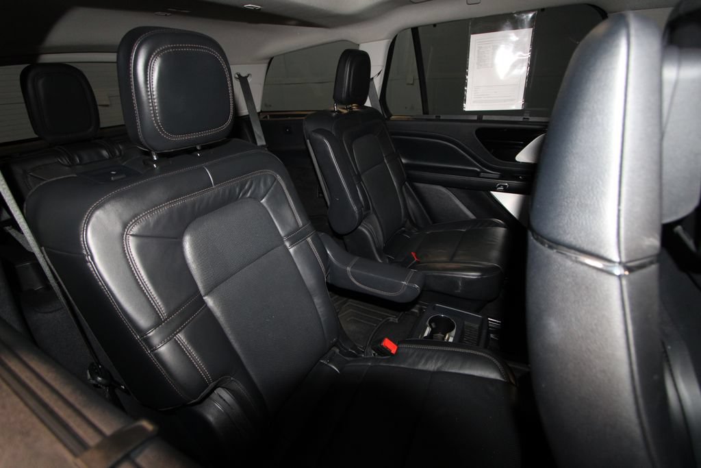 Used 2025 Lincoln Aviator Reserve w/ Luxury Package AWD/4WD image 26