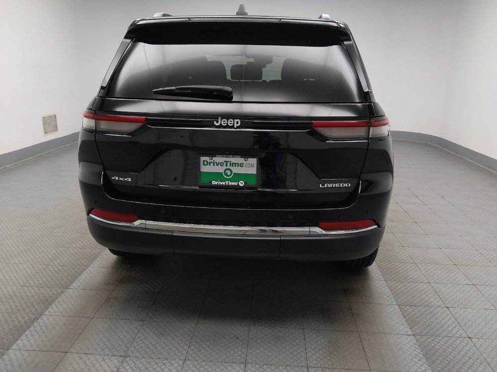 Used 2023 Jeep Grand Cherokee Laredo w/ Luxury Tech Group I AWD/4WD image 7