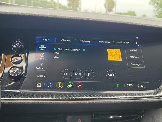 Used 2023 Buick Envision Essence w/ Sport Touring Package AWD/4WD image 32