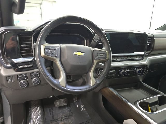 Certified 2024 Chevrolet Silverado 3500 High Country w/ High Country Premium Package image 11