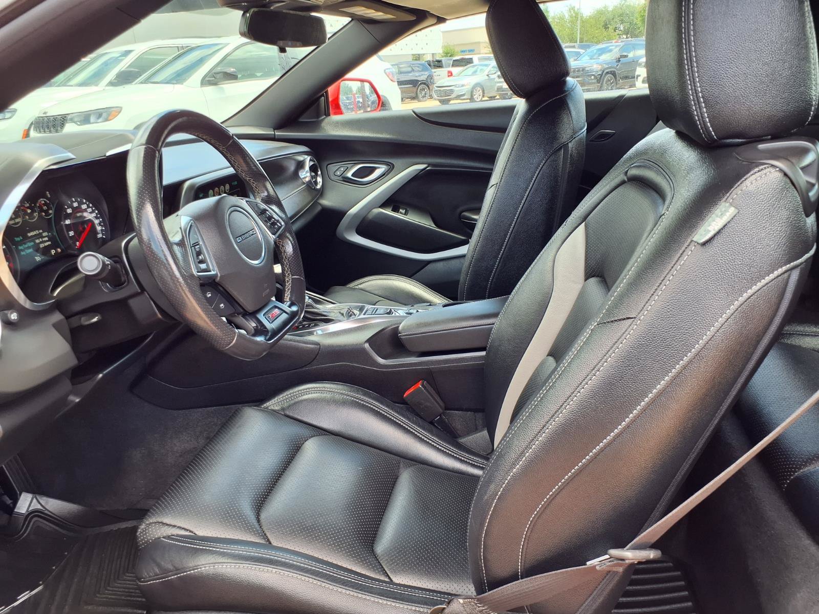Used 2018 Chevrolet Camaro SS RWD image 19