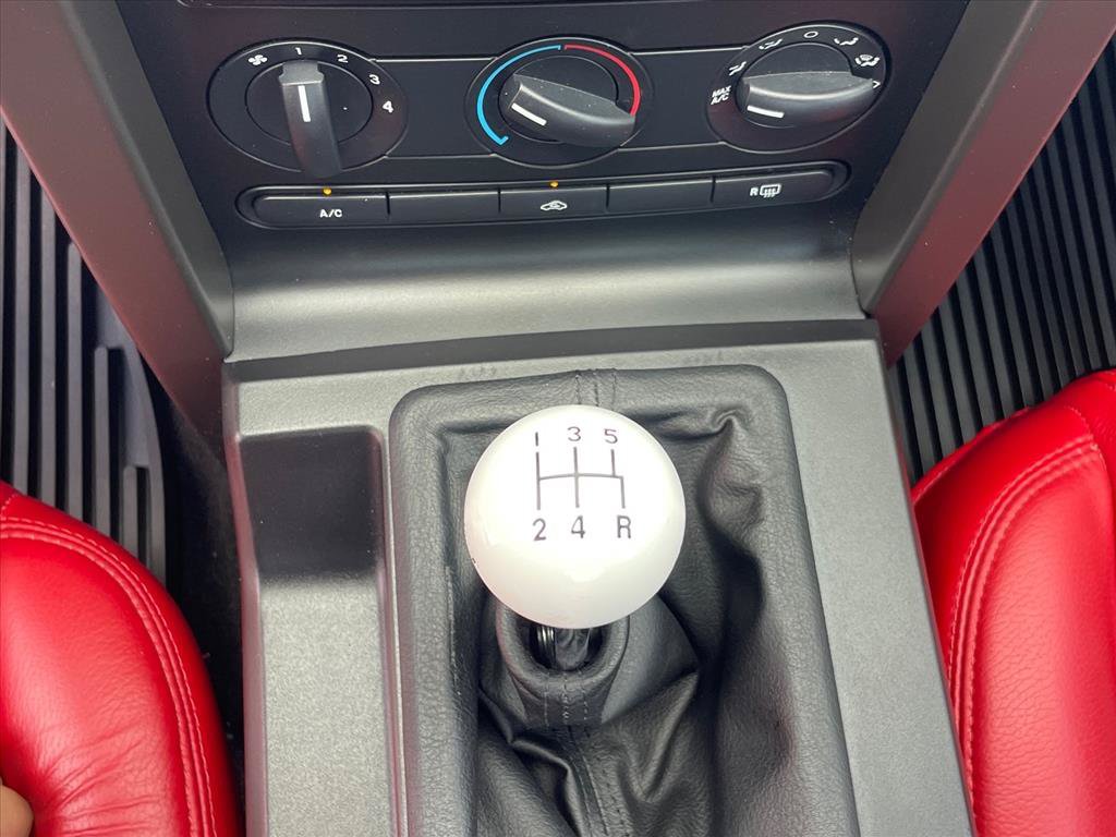 Used 2005 Ford Mustang GT Premium RWD image 17