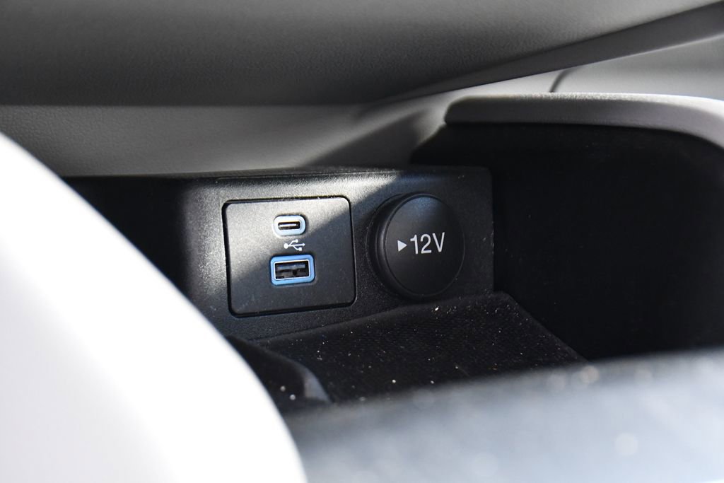 Used 2023 Ford Escape Platinum w/ Premium Technology Package image 30