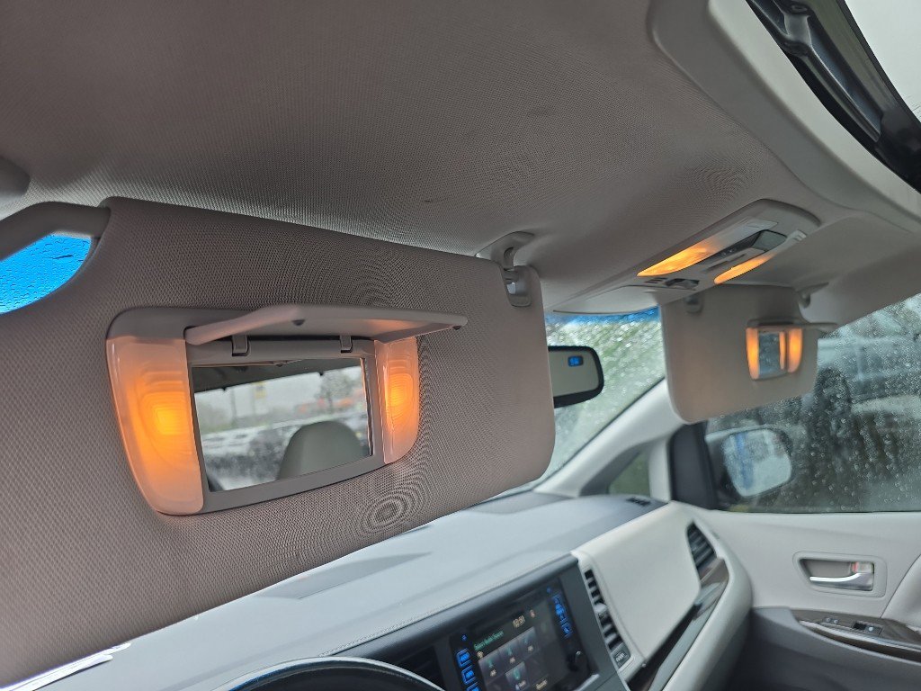 Used 2015 Toyota Sienna XLE w/ XLE Navigation Package image 14