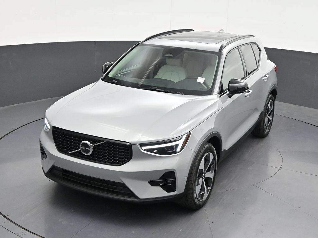 New 2026 Volvo XC40 B5 Plus w/ Protection Package Premier AWD/4WD image 20