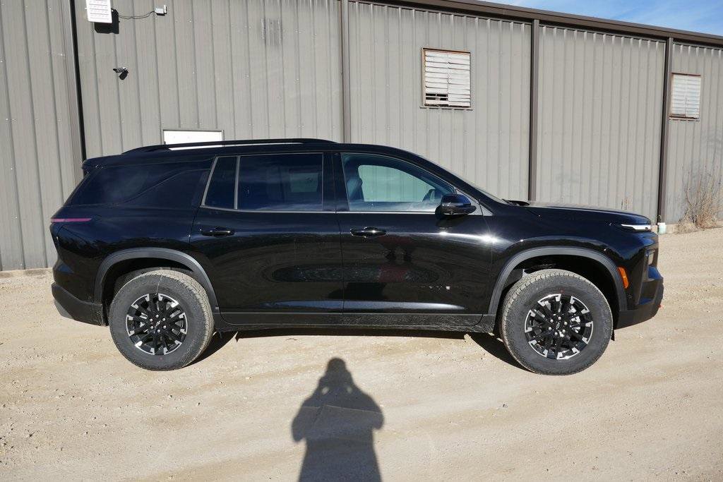 New 2026 Chevrolet Traverse Z71 w/ Enhanced Driving Package image 3