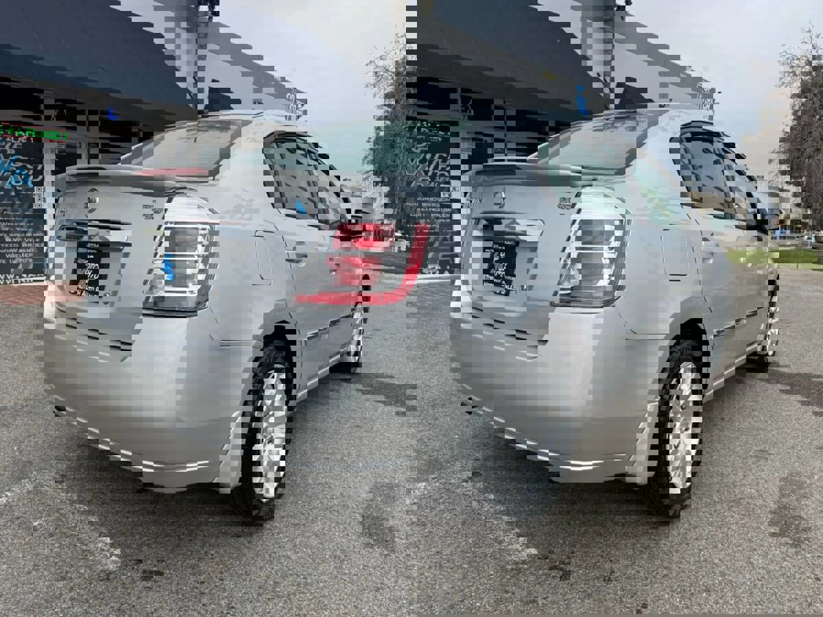 Used 2012 Nissan Sentra 2.0 S image 5