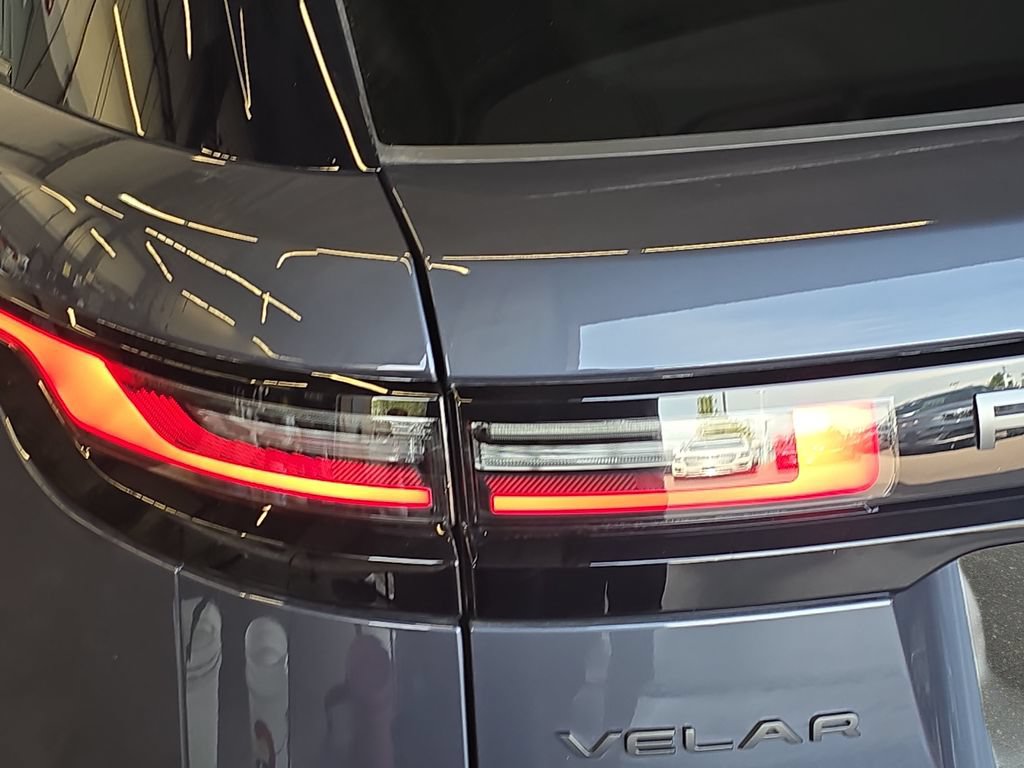 Certified 2026 Land Rover Range Rover Velar Dynamic SE AWD/4WD image 36