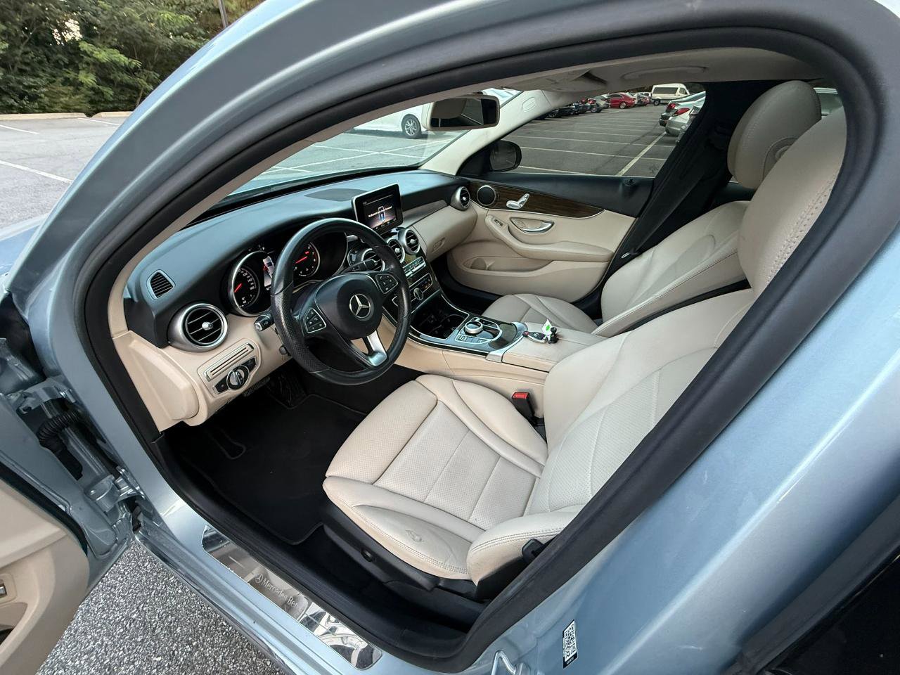 Used 2018 Mercedes-Benz C 300 Sedan image 8