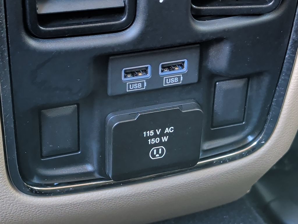 Used 2020 Jeep Grand Cherokee Limited AWD/4WD image 32