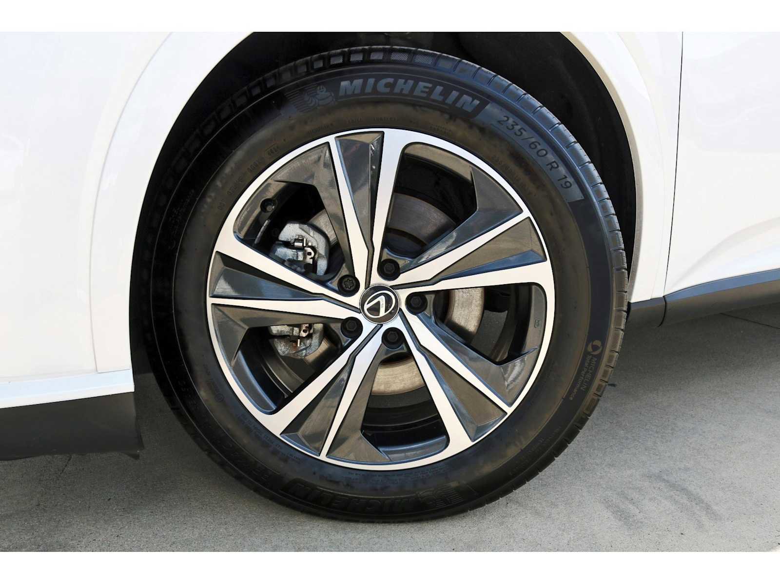 Used 2025 Lexus RX 350 FWD w/ Technology Package image 29