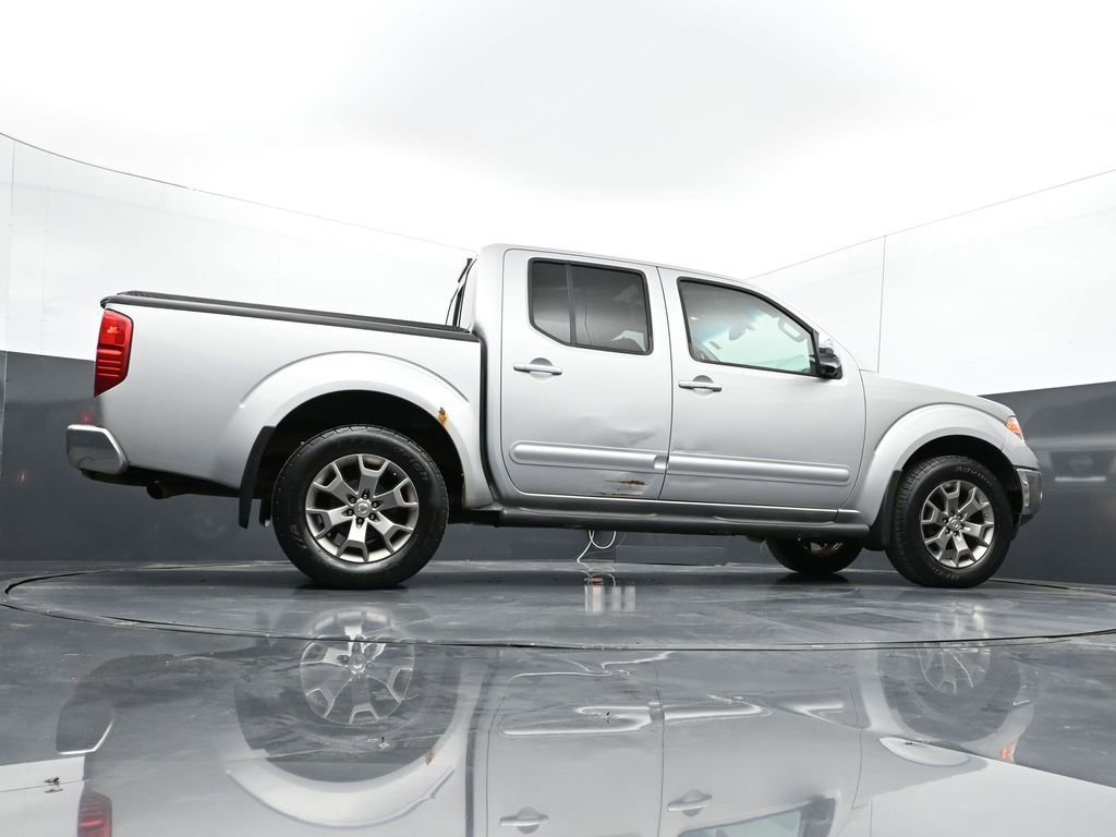 Used 2014 Nissan Frontier SL w/ SL Moonroof Package image 40