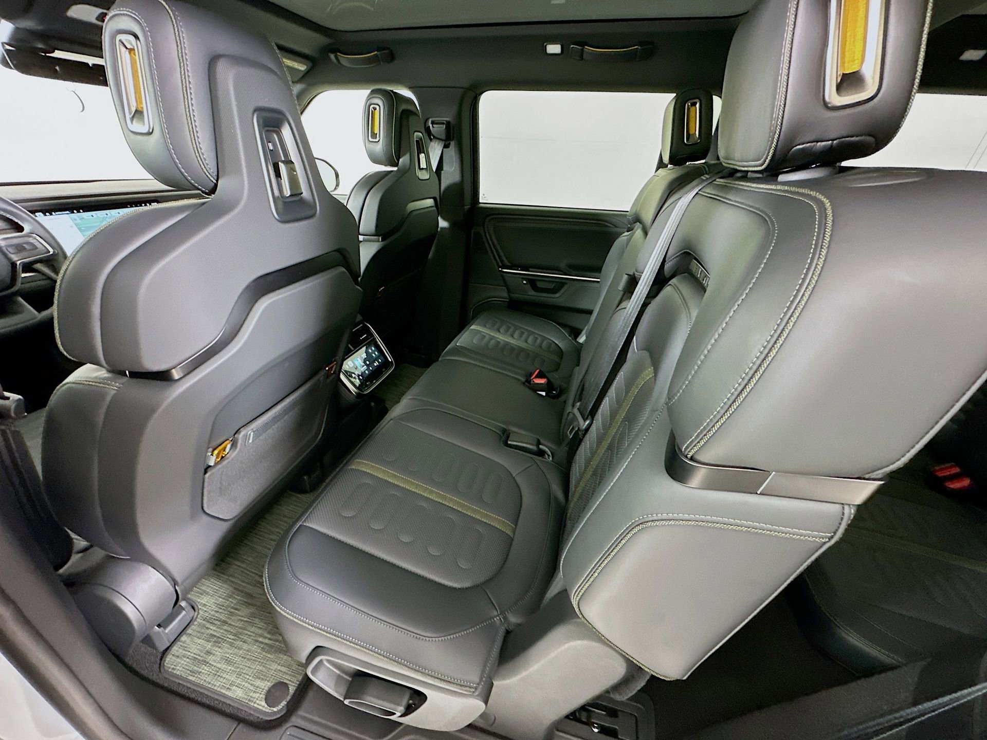 Used 2026 Rivian R1S Adventure image 25