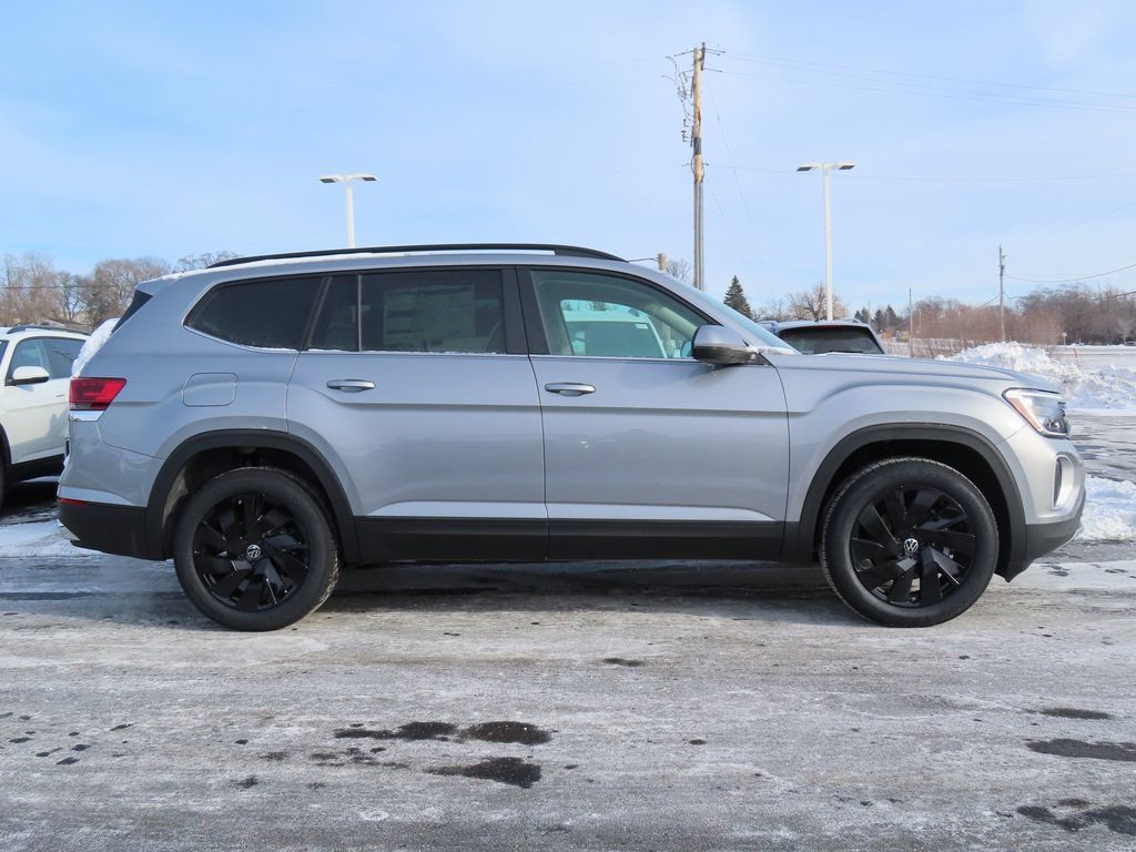 New 2026 Volkswagen Atlas SE AWD/4WD image 2