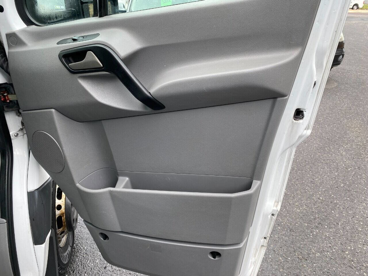 Used 2012 Mercedes-Benz Sprinter 3500 image 29