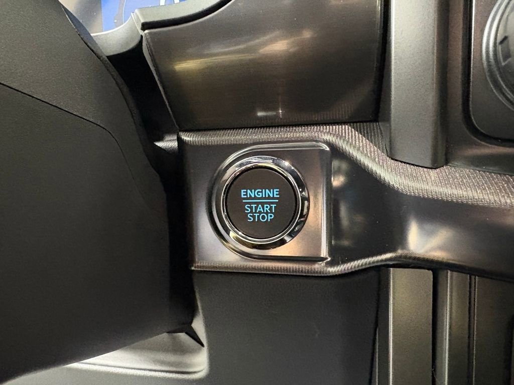 Certified 2025 Ford F150 Lariat w/ Equipment Group 501A Mid image 23