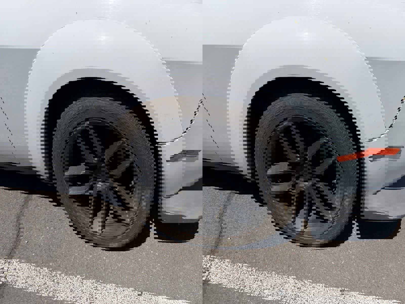 Used 2019 Dodge Challenger SXT w/ Blacktop Package image 5