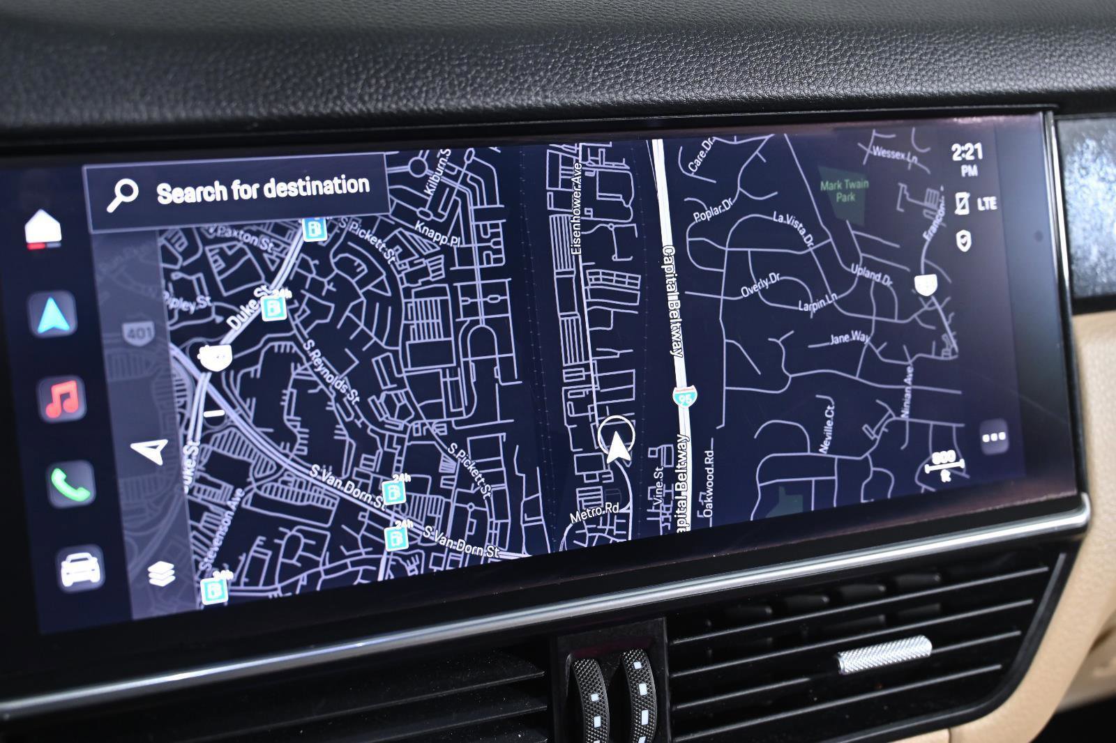 Used 2023 Porsche Cayenne image 16