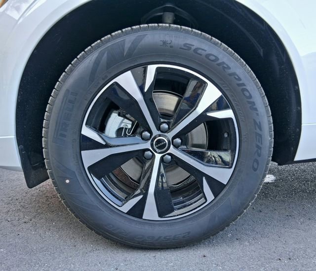 New 2026 Volvo XC60 B5 Core AWD/4WD image 20