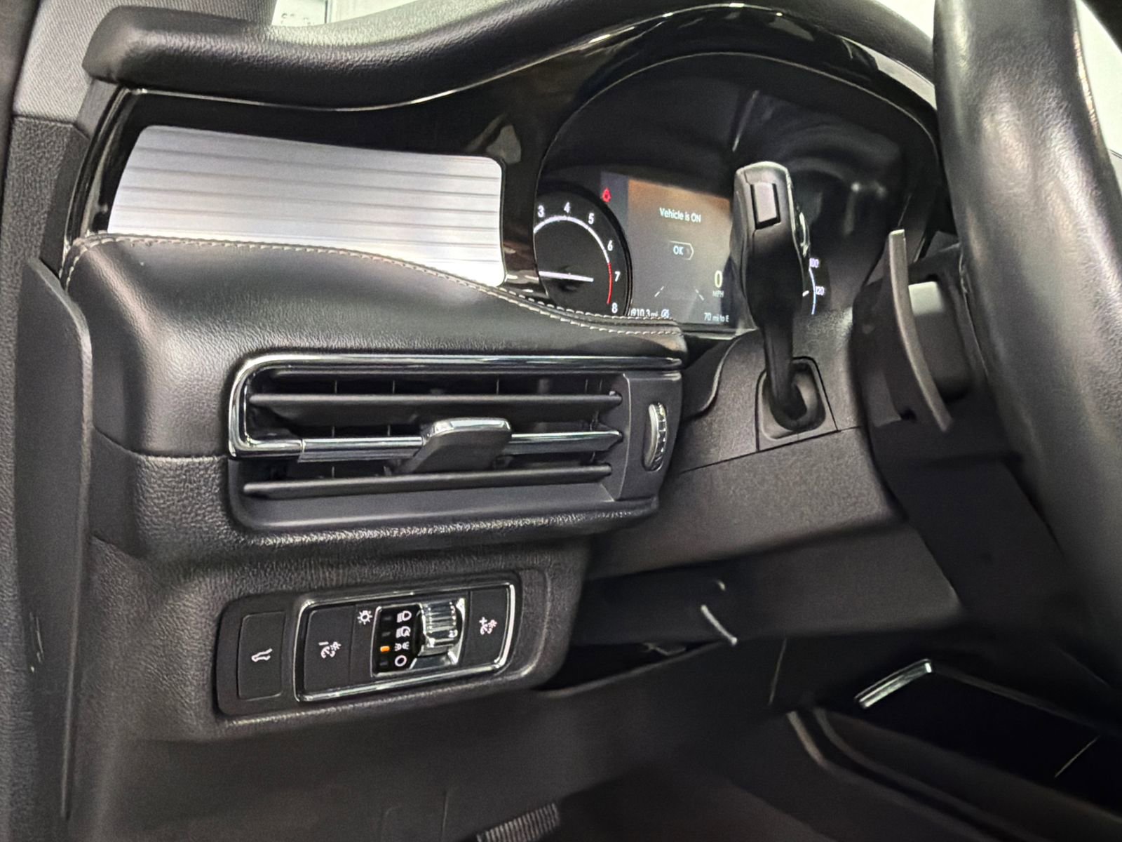 Certified 2022 Lincoln Corsair AWD w/ Premium Package image 32