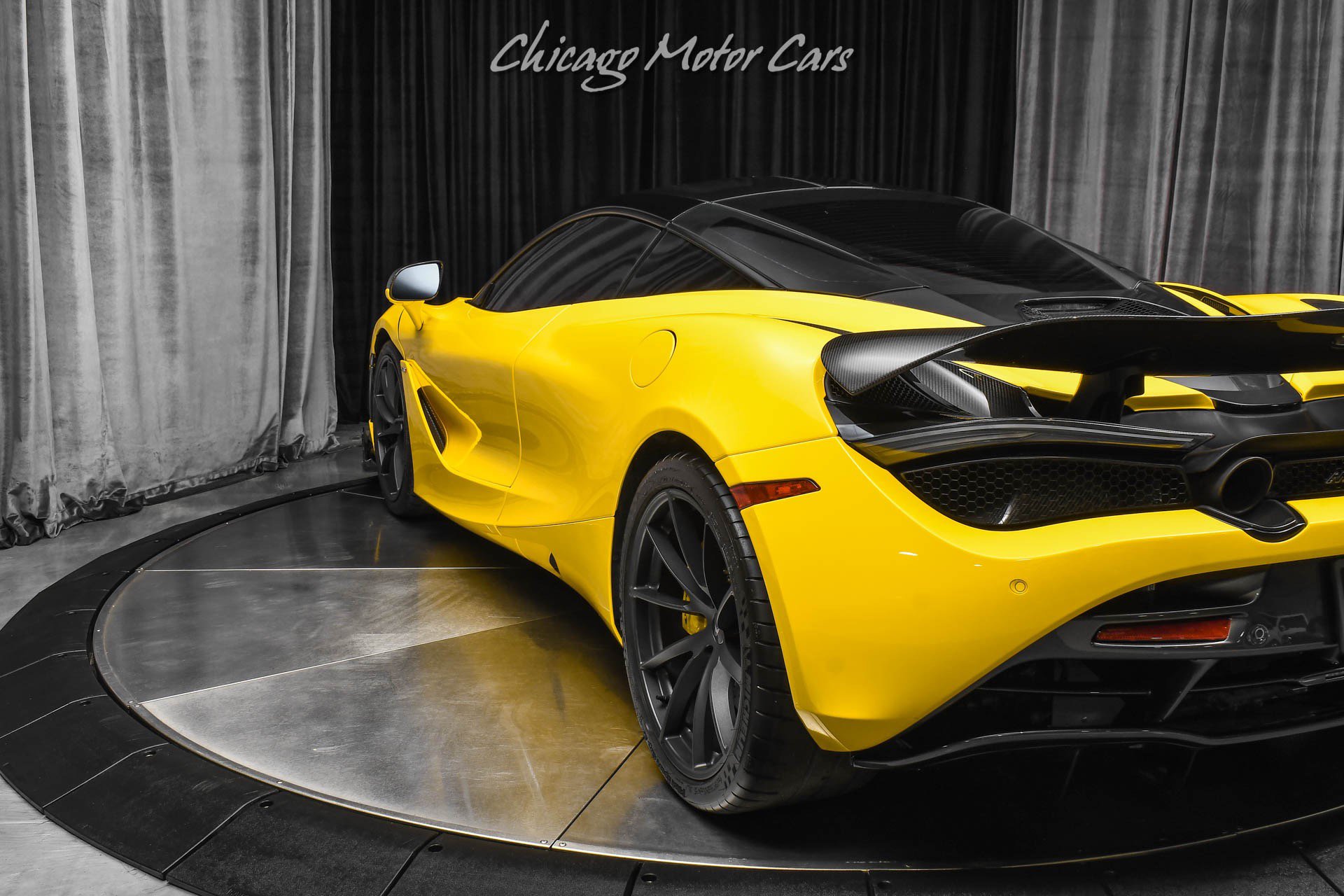 Used 2020 McLaren 720S Performance RWD image 42