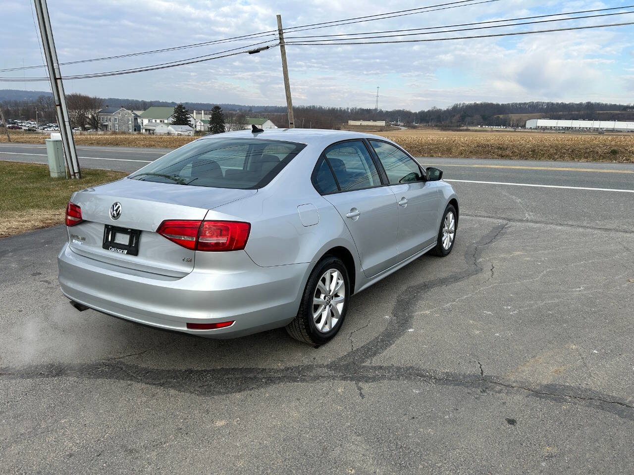 Used 2015 Volkswagen Jetta SE image 12