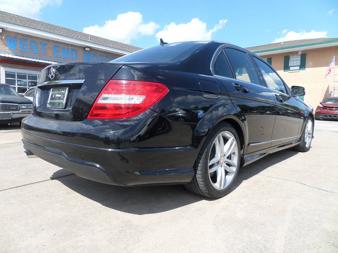 Used 2012 Mercedes-Benz C 250 Sedan image 4