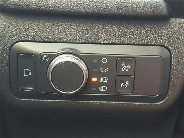 Used 2020 Ford Escape SE Sport image 28