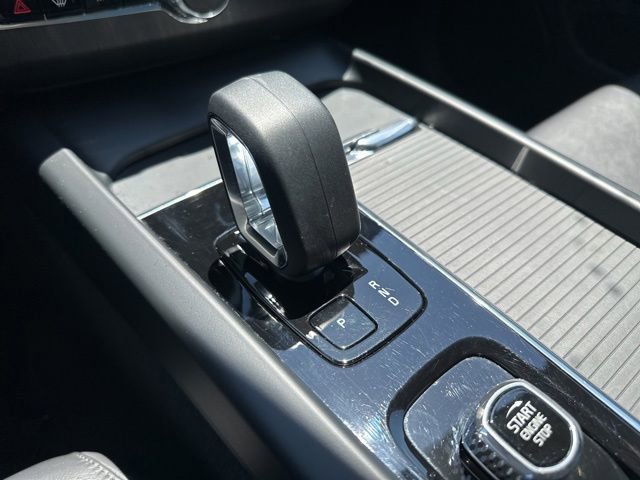 Certified 2023 Volvo XC60 B5 Core w/ Climate Package AWD/4WD image 20