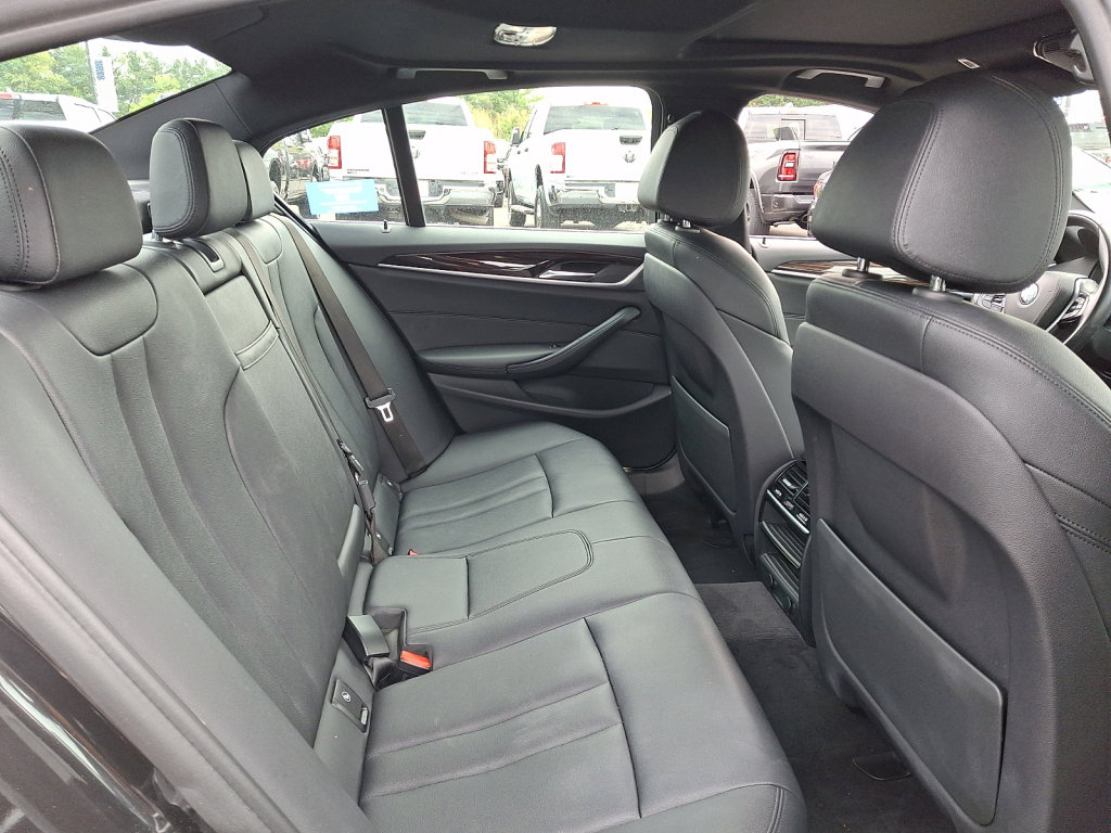 Used 2018 BMW 530i xDrive AWD/4WD image 15