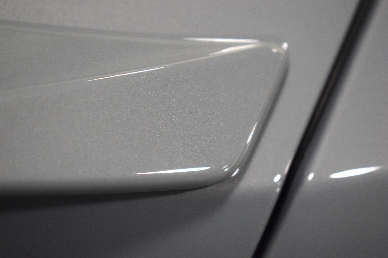 Used 2023 BMW M4 Coupe w/ M Driver's Package image 4