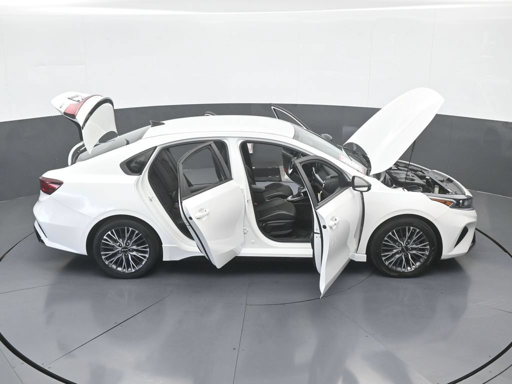 Used 2022 Kia Forte GT-Line w/ GT-Line Technology Package FWD image 60