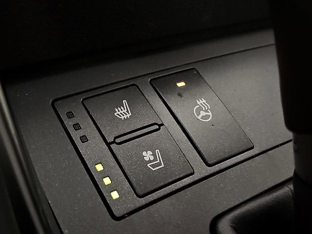 Used 2022 Lexus IS 300 w/ Premium Package RWD image 28