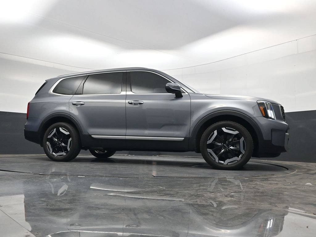 Used 2023 Kia Telluride S w/ S Sunroof Package FWD image 41