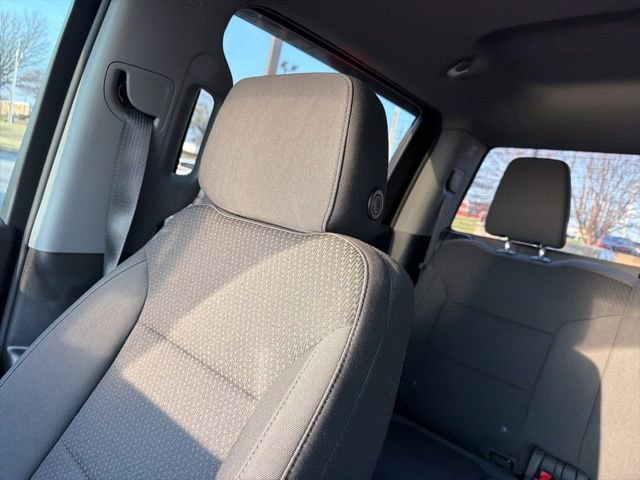 Used 2022 Chevrolet Silverado 1500 Custom image 15