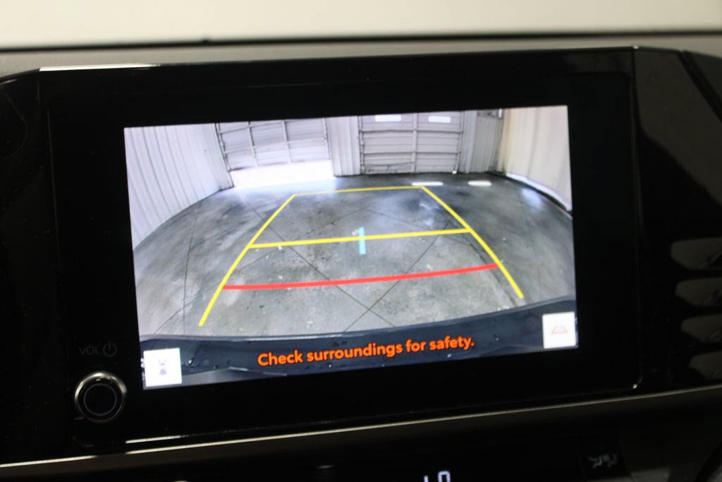 Used 2025 Toyota Camry SE FWD image 43