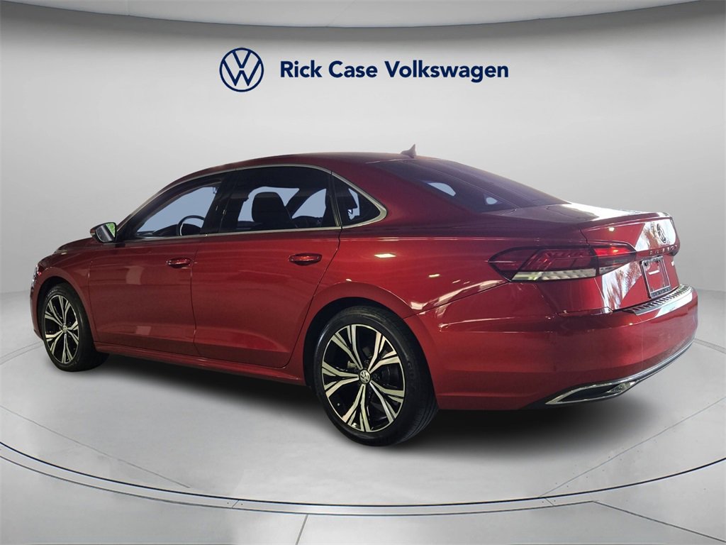 Used 2022 Volkswagen Passat 2.0T SE image 8