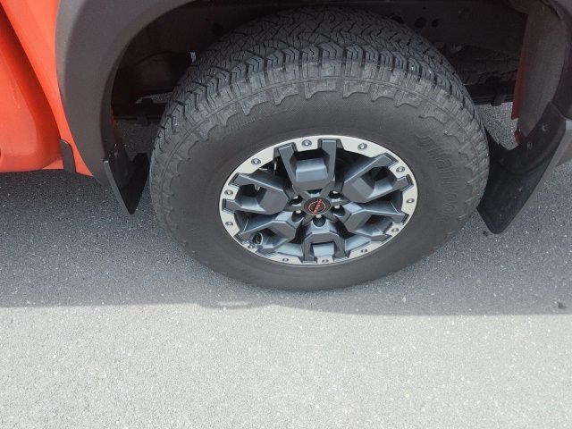 Used 2025 Nissan Frontier PRO-4X AWD/4WD image 16
