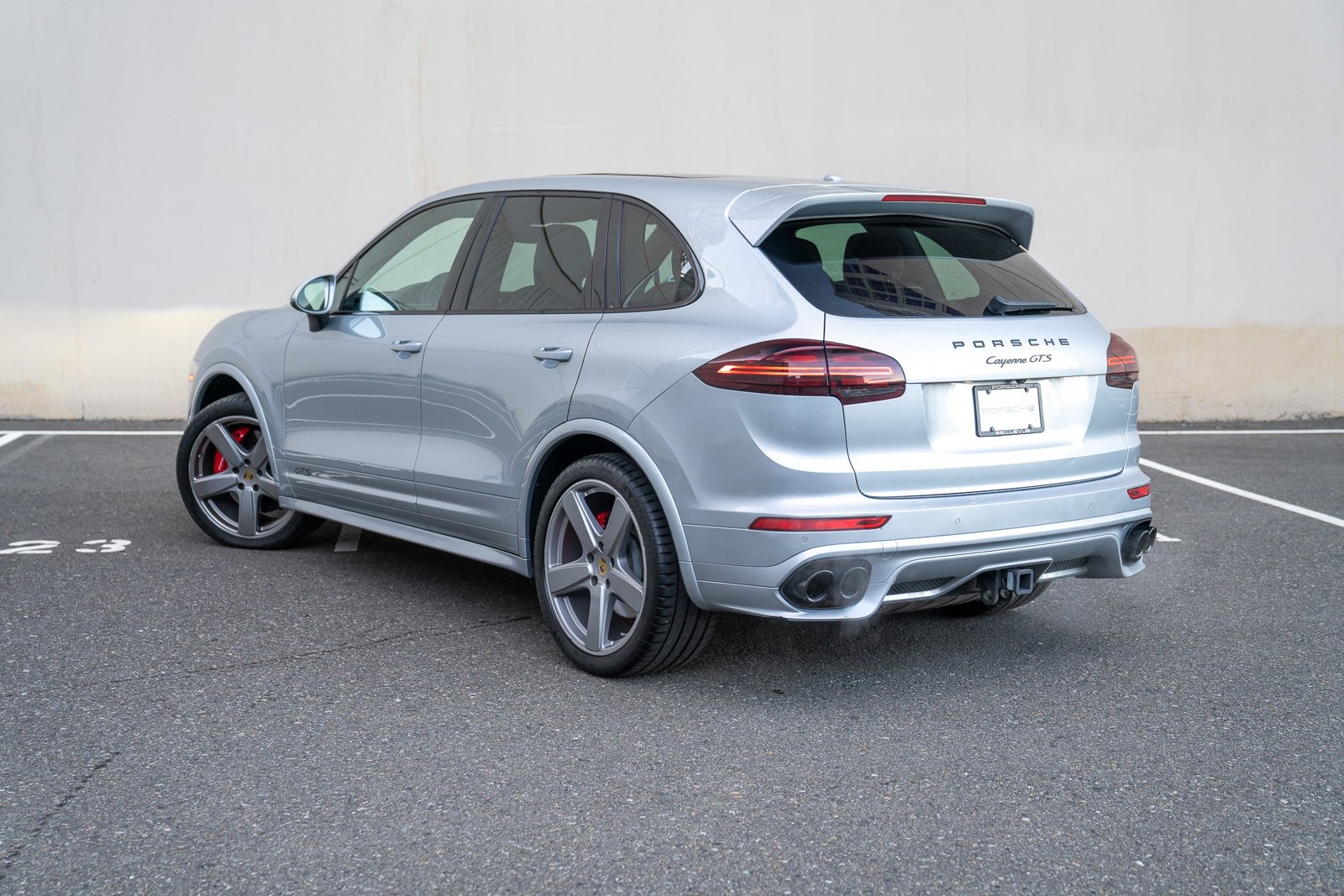 Used 2016 Porsche Cayenne GTS image 3
