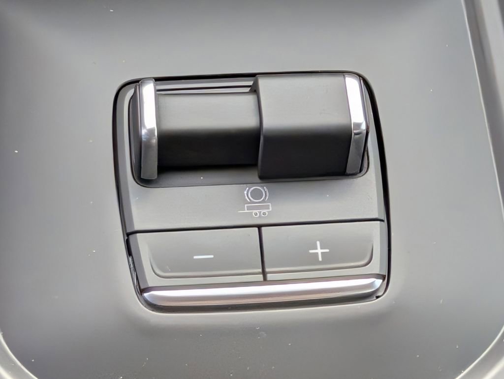 New 2026 GMC Sierra 2500 Denali Ultimate image 14