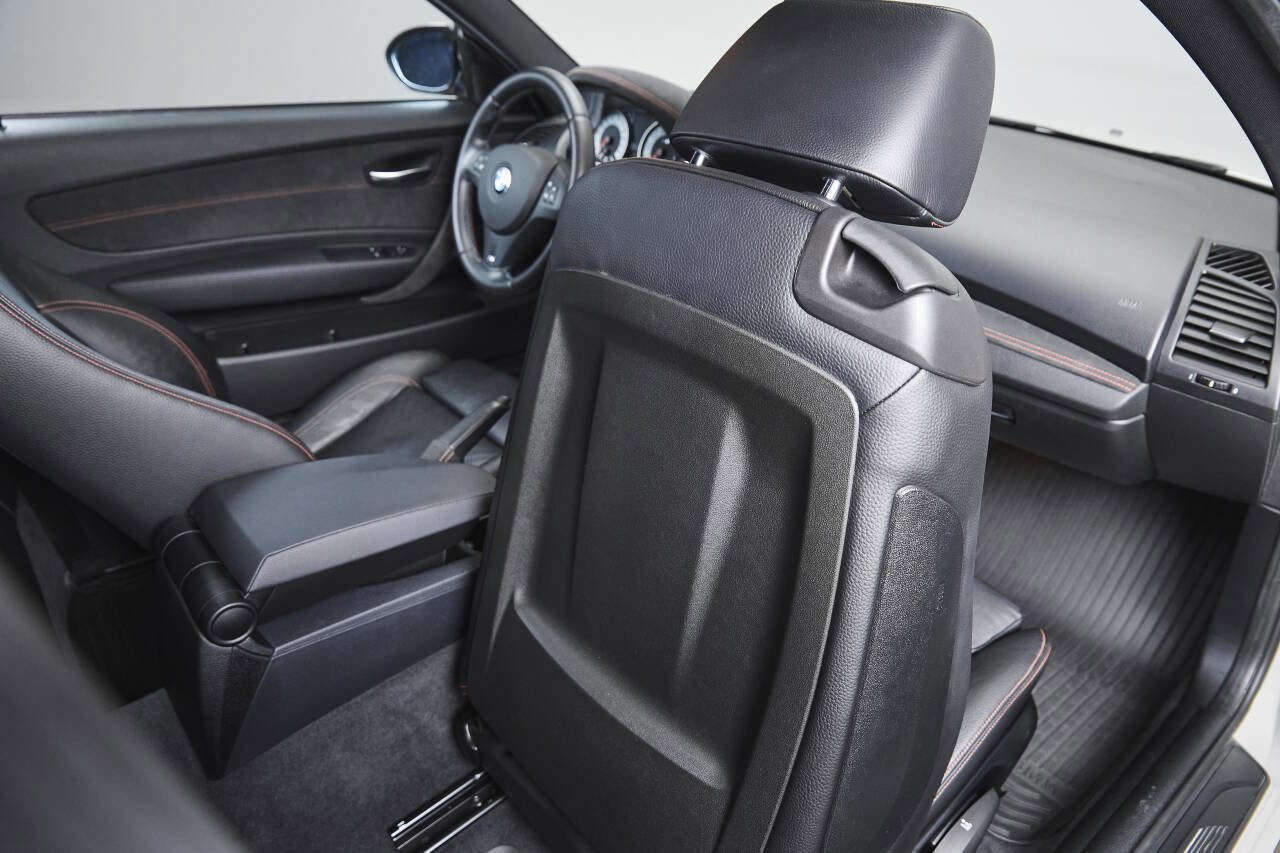 Used 2011 BMW 1 Series M image 63