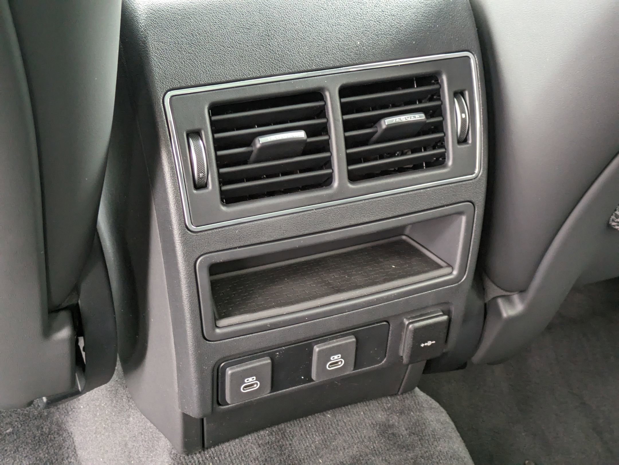 New 2026 Jaguar F-PACE R-Dynamic S image 24