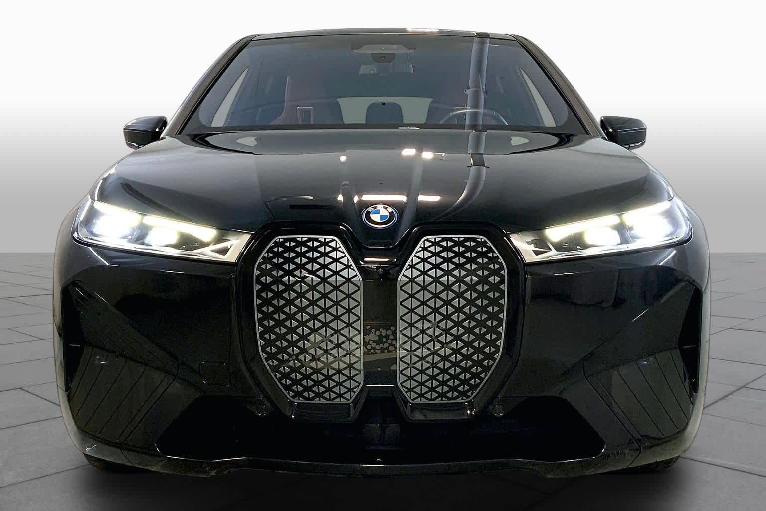 Used 2024 BMW iX M60 AWD/4WD image 3