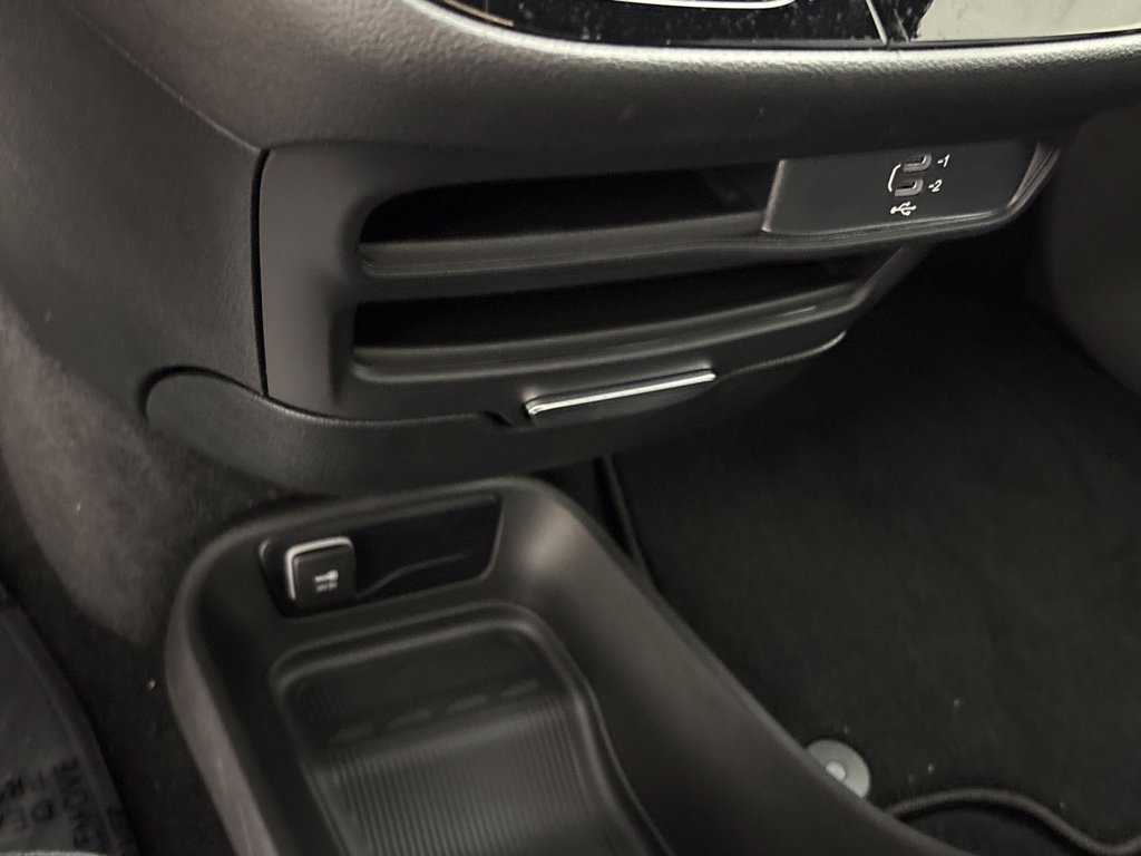 New 2027 Chrysler Pacifica LX FWD image 40