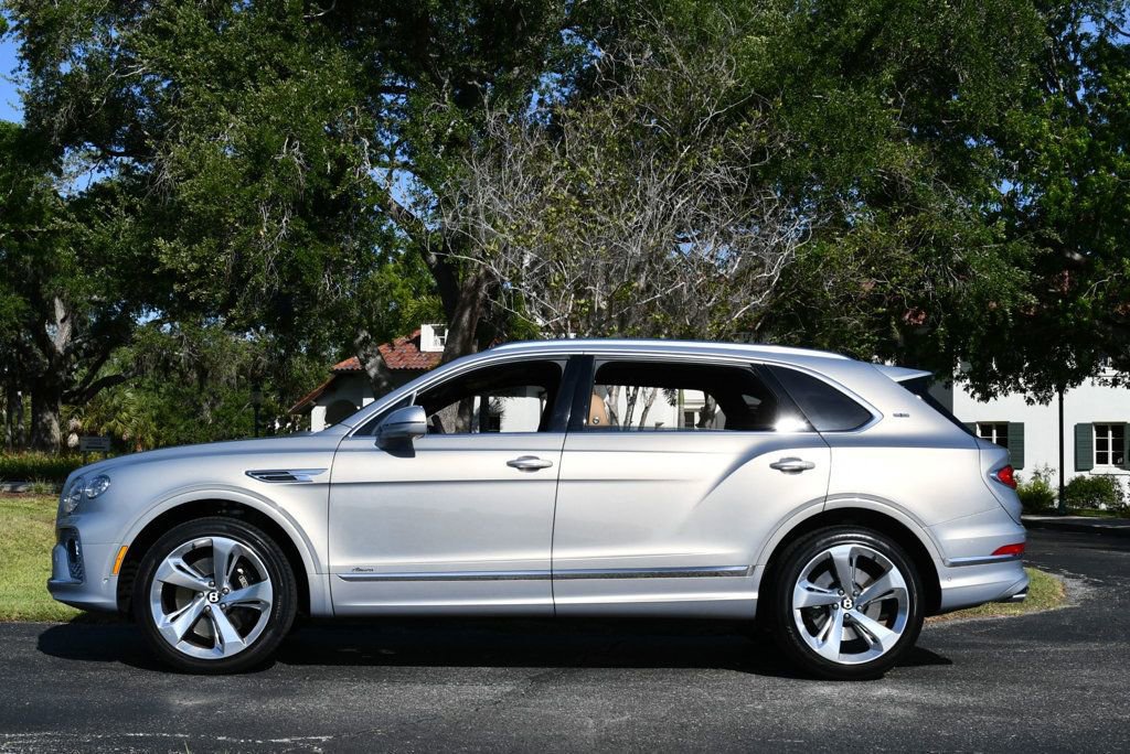 Used 2023 Bentley Bentayga Extended Wheelbase AWD/4WD image 31
