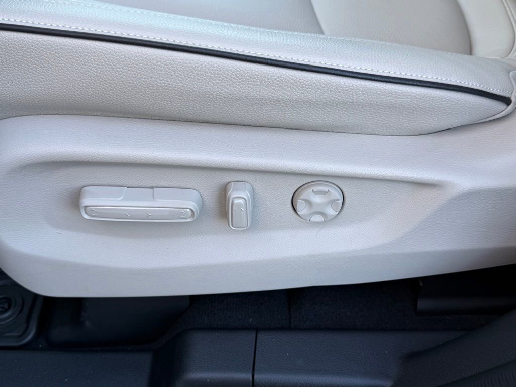 Certified 2026 Honda Odyssey Touring image 61